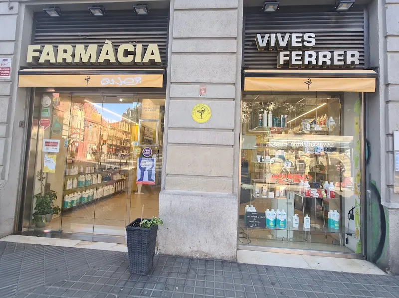 Farmàcia Eulàlia Vives Ferrer - Sant Antoni [Pharmacy - Apotheke - Pharmacie] - Farmacia en Barcelona - foto 2