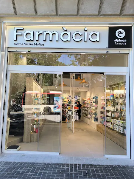 Farmacia Sicilia - Farmacia en Barcelona - foto 2