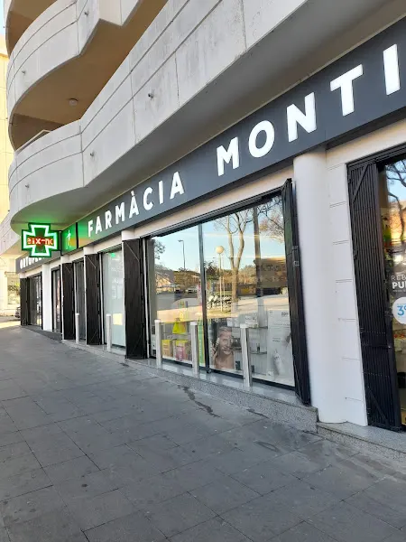 Farmàcia Montigalà (María Pilar Martinez Gutiérrez) - Farmacia en Badalona - foto 2