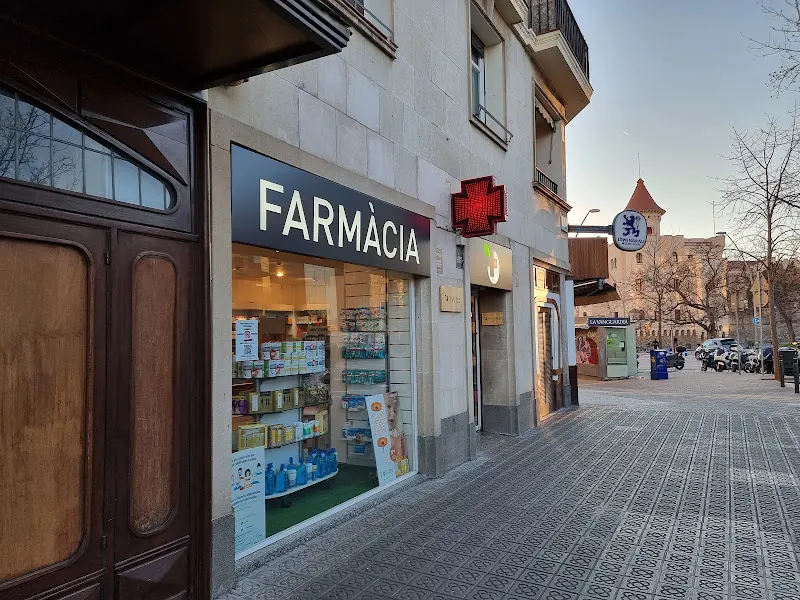 Farmacia Barni - Farmacia en Barcelona - foto 2
