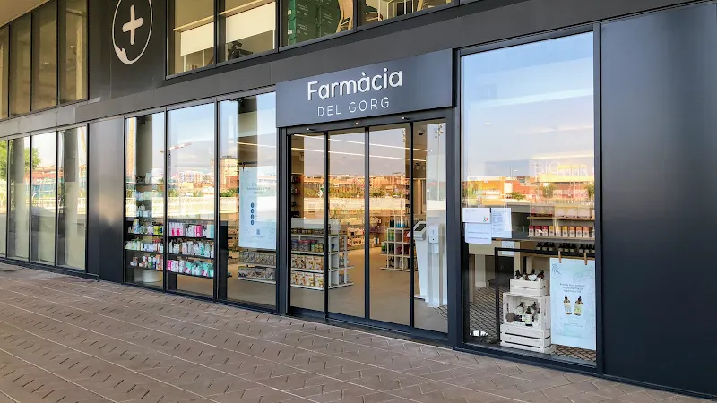 Farmàcia del Gorg - Tomeu Rosselló Pons - Farmacia en Badalona - foto 2