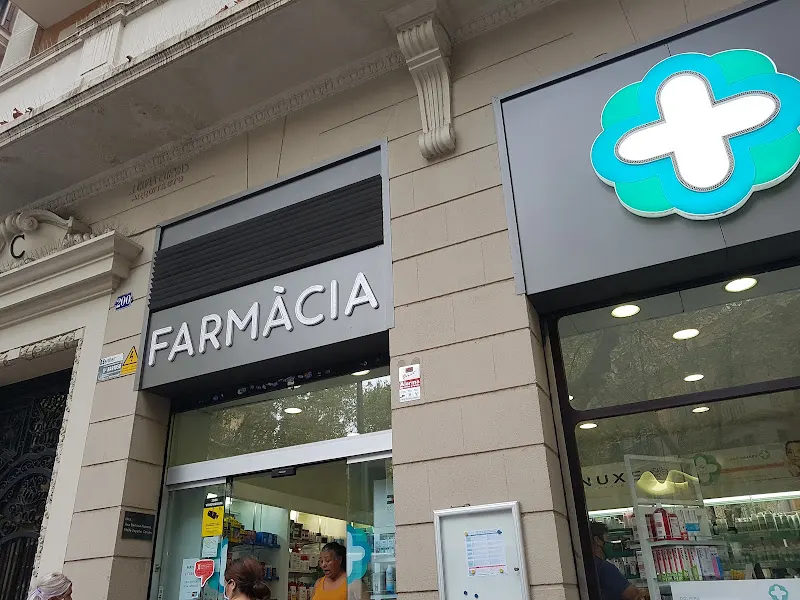 Farmàcia Bailèn - Farmacia en Barcelona - foto 2