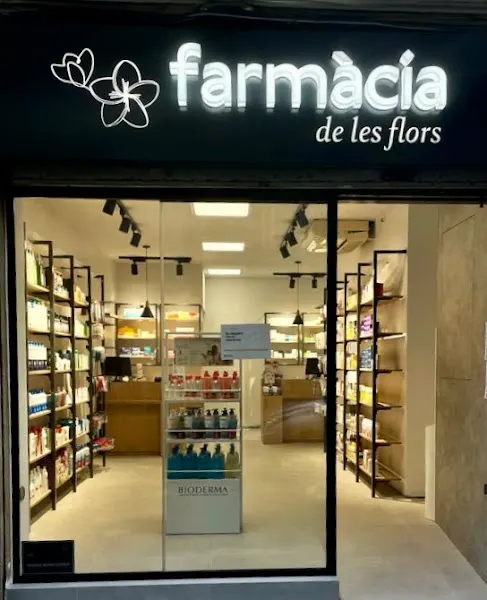 Farmàcia de Les Flors (Llic. Vanessa Medina Esparza) - Farmacia en Barcelona - foto 2