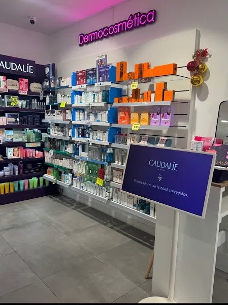 Farmacia Las Naves