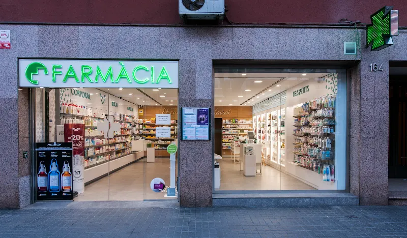 Farmacia Zona Franca - Farmacia en Barcelona - foto 2