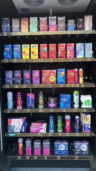 Farmacia Alvarado 32