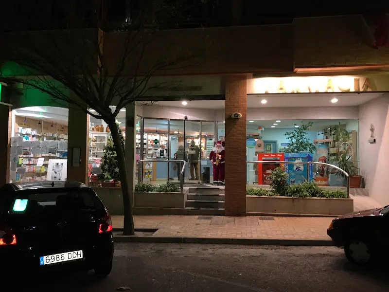 Luis Conde García - Farmacia en Cáceres - foto 2