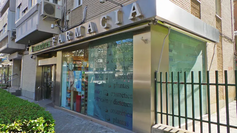 FARMACIA MARIA DEL SOL RODRIGUEZ - Farmacia en Madrid - foto 2