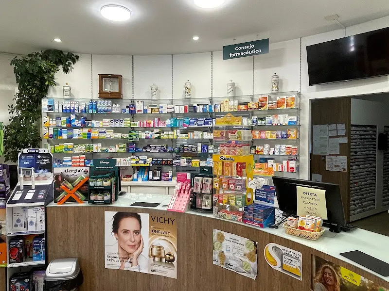 Farmacia Los Remedios (Ldo. Alejandro Sánchez Rivero) - Farmacia en Plasencia - foto 2