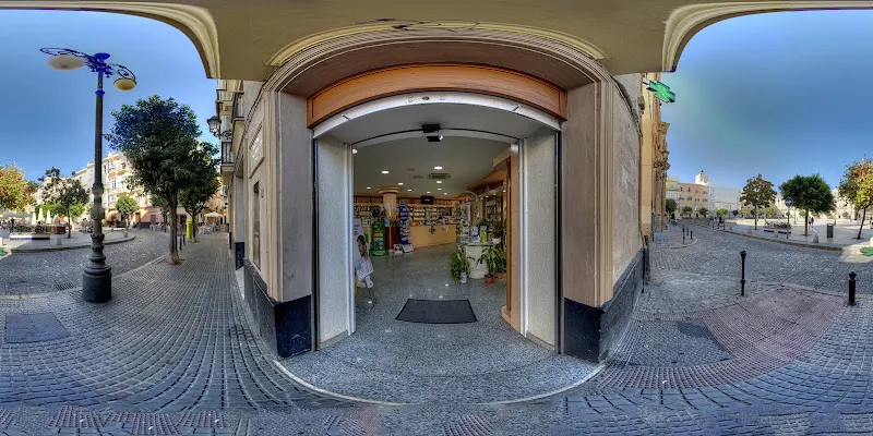 Farmacia María Josefa Corrales Sendino - Farmacia en Cádiz - foto 2