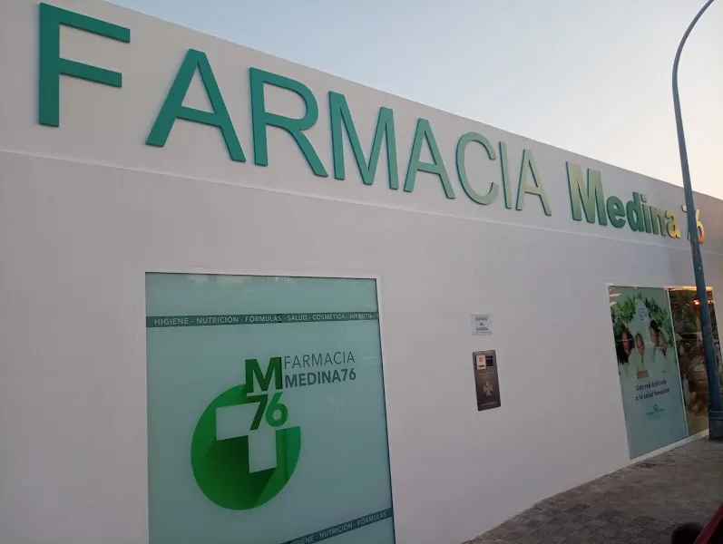 Farmacia Medina 76